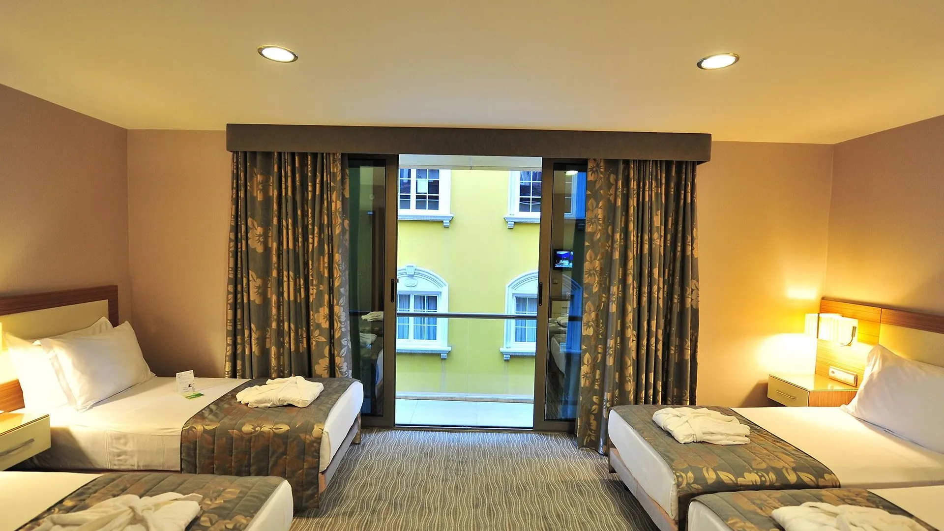 Yasmak Comfort Hotel Istanbul 3*,  Turcia